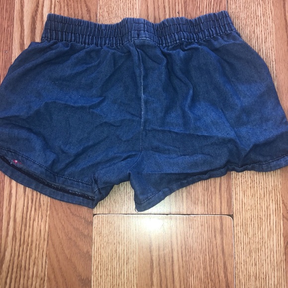 Girls Shorts - Picture 2 of 2